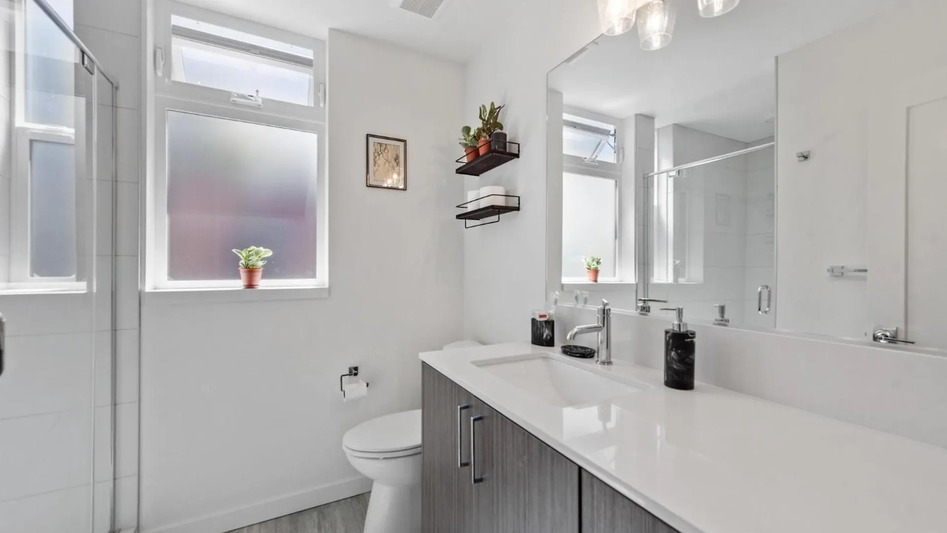 Urban Abode 22 By Betterstay Seattle